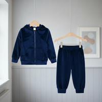 Thumbnail for Mini Fashion™ – Mykt og varmt – Joggingdrakt