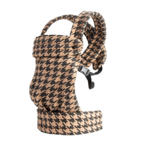 Thumbnail for Snug Sling – Myk og tett – Bæresele for baby og småbarn