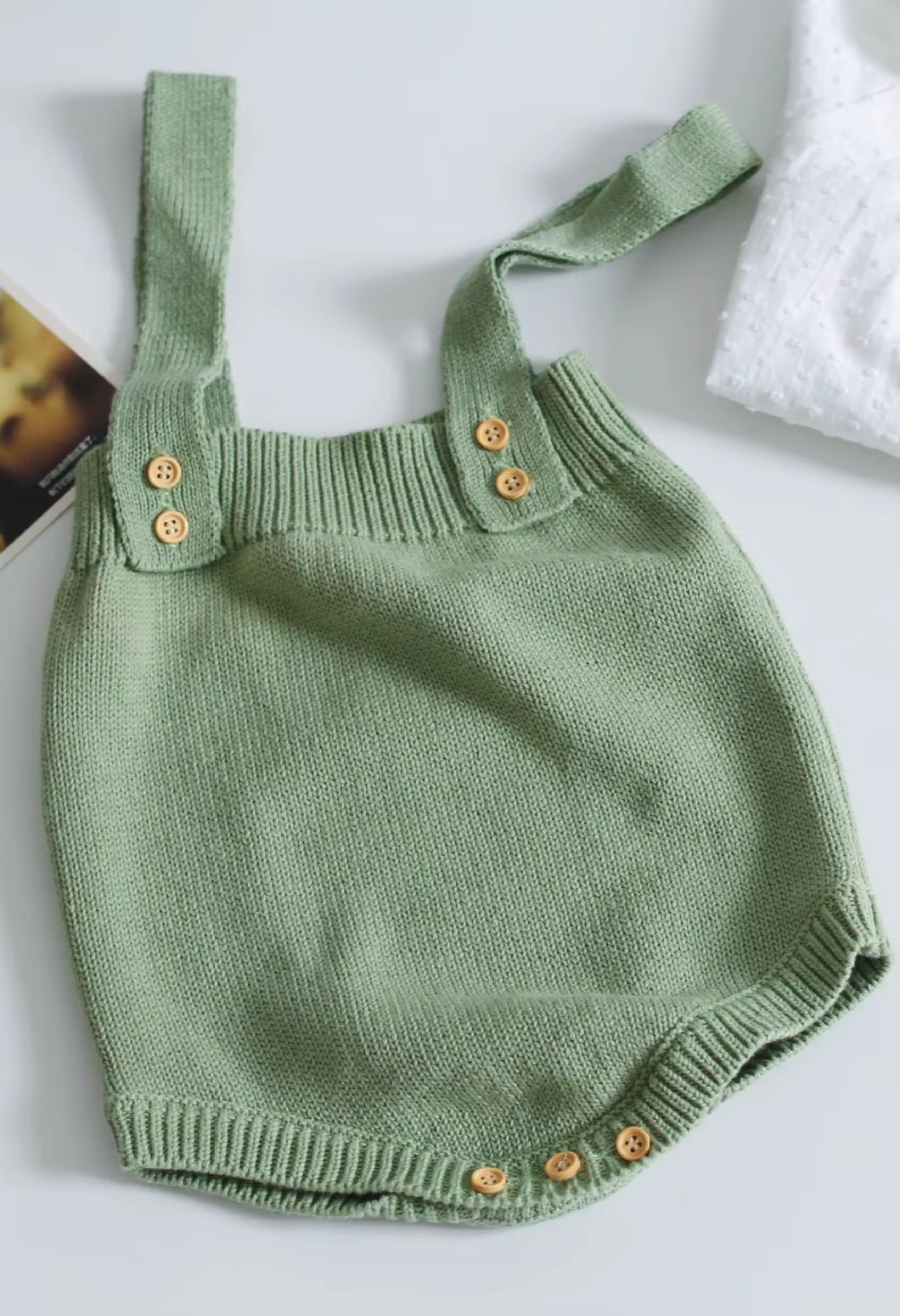 Mini Fashion - Søt strikket baby-omper