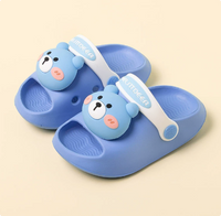 Thumbnail for Mini Fashion – Munter og trygg – Polka strandtøfler