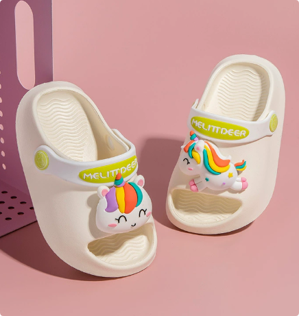 Mini Fashion – Munter og trygg – Polka strandtøfler