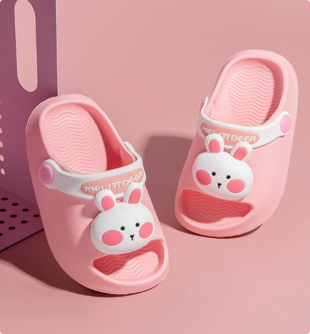 Mini Fashion – Munter og trygg – Polka strandtøfler