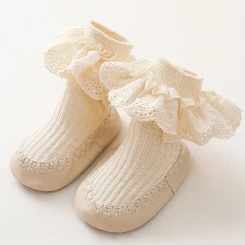 Mini Fashion - Søt og trygg - babysko med sokker