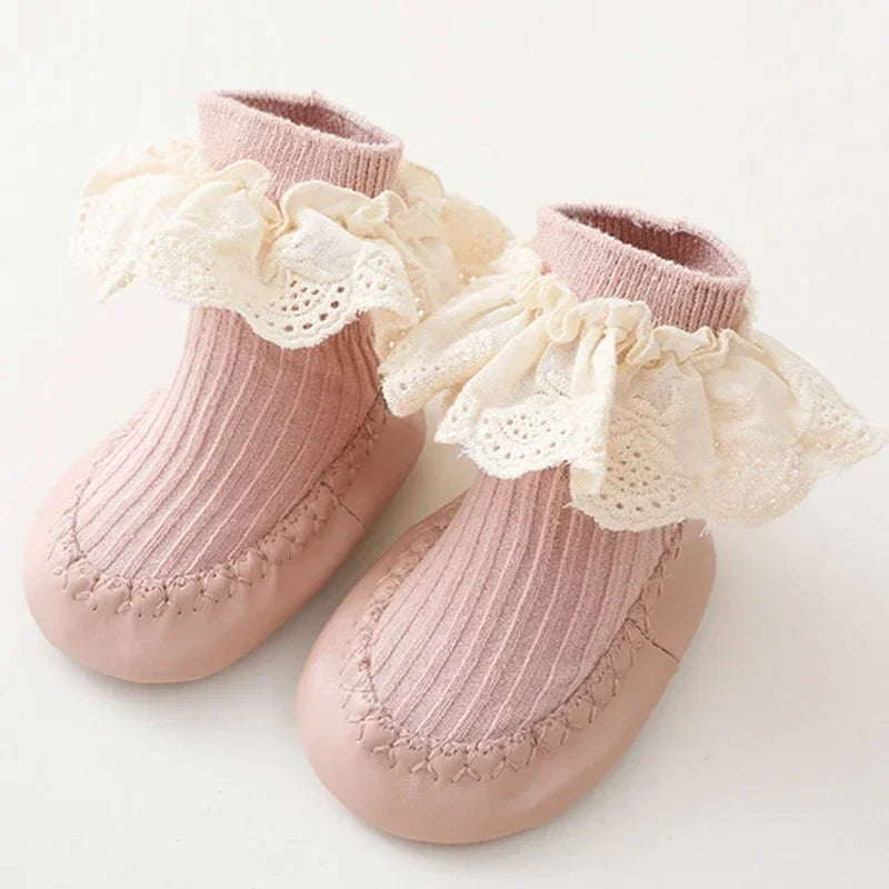 Mini Fashion - Søt og trygg - babysko med sokker