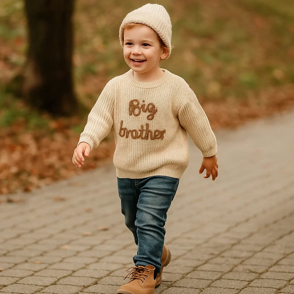 MiniTrend – Koselig og moderne – Barnegenser med «Big Brother»