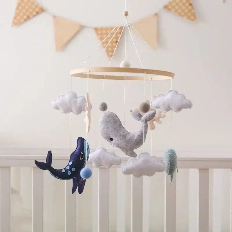 LittleNest – Naturlig ro – Babymobil i tre