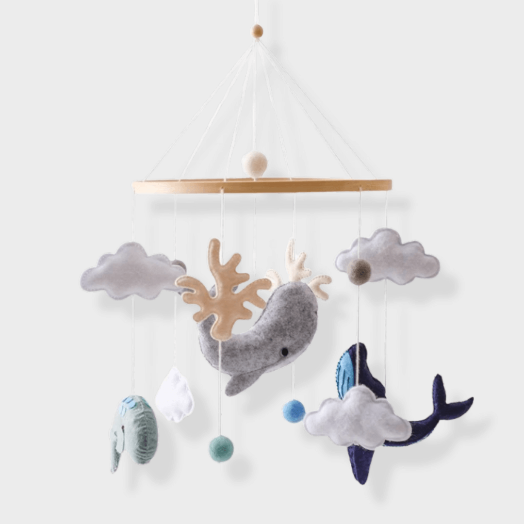 LittleNest – Naturlig ro – Babymobil i tre
