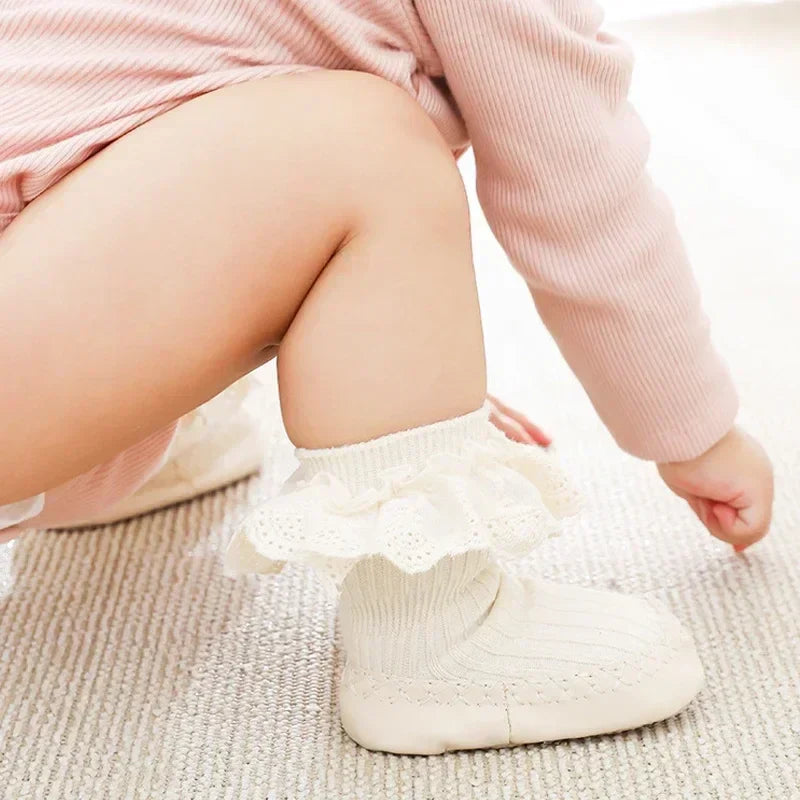 Mini Fashion - Søt og trygg - babysko med sokker