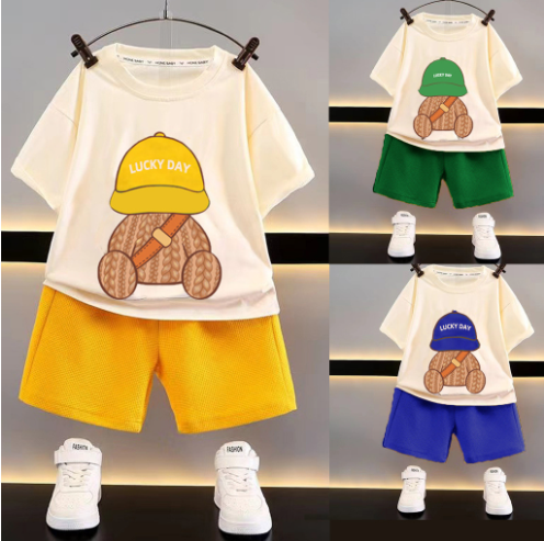 Mini Fashion - Funky og Kul - Shorts og t-skjorte