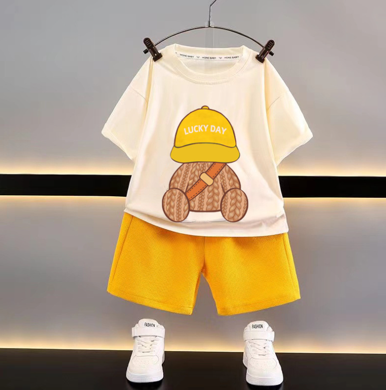 Mini Fashion - Funky og Kul - Shorts og t-skjorte