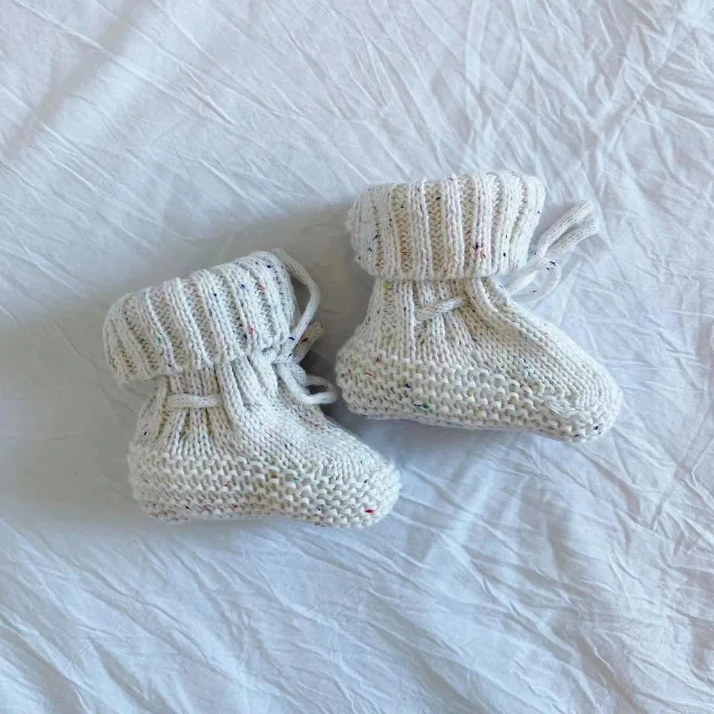 Mini Fashion - Varm og stilig - Strikkede babytøfler