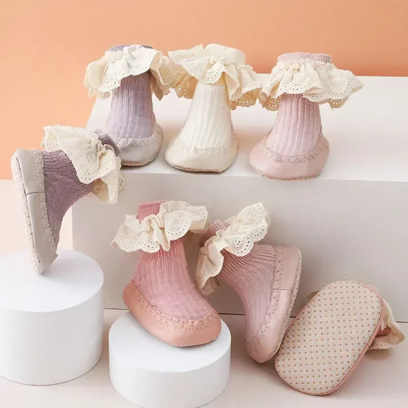 Mini Fashion - Søt og trygg - babysko med sokker