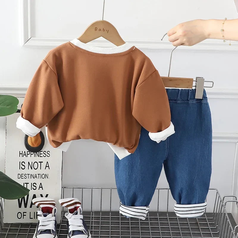 Mini Fashion – Myk og tøff – Sett med barneklær