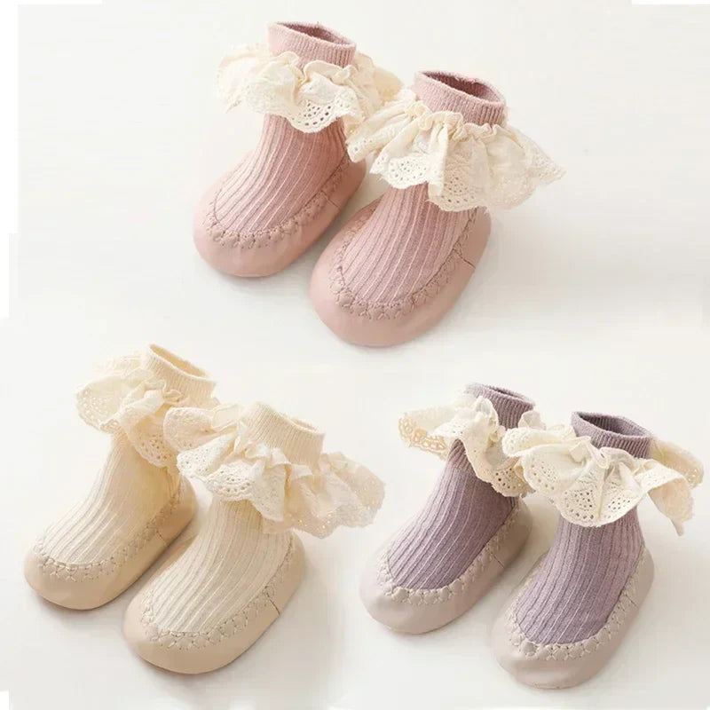 Mini Fashion - Søt og trygg - babysko med sokker