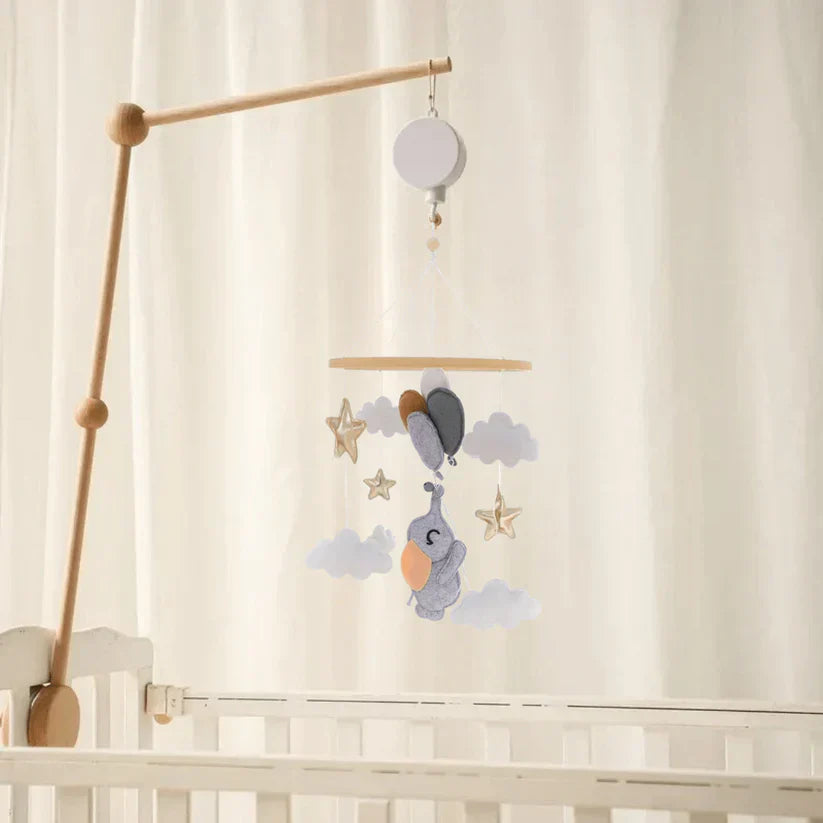 LittleNest – Naturlig ro – Babymobil i tre
