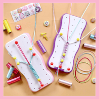 Thumbnail for Craft Kids – Kreativitet og læring – Strikk armbåndssett for barn