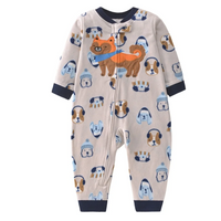 Thumbnail for WarmBuddy – Søt og myk – babyjumpsuit i fleece med tegneserieprint