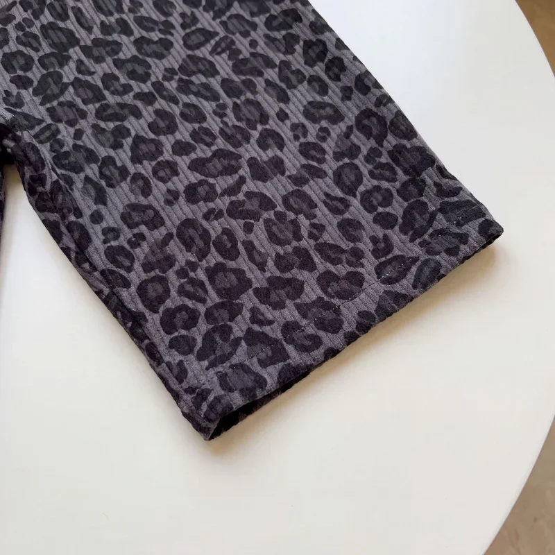 LeopardChic – Trendy og komfortable – Jentebukser med leopardmønster