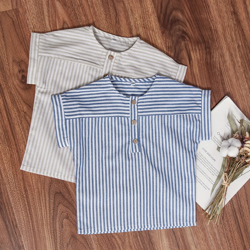 LittleClassic – Elegant og komfortabel – Linneskjorte for gutter med knappedetaljer