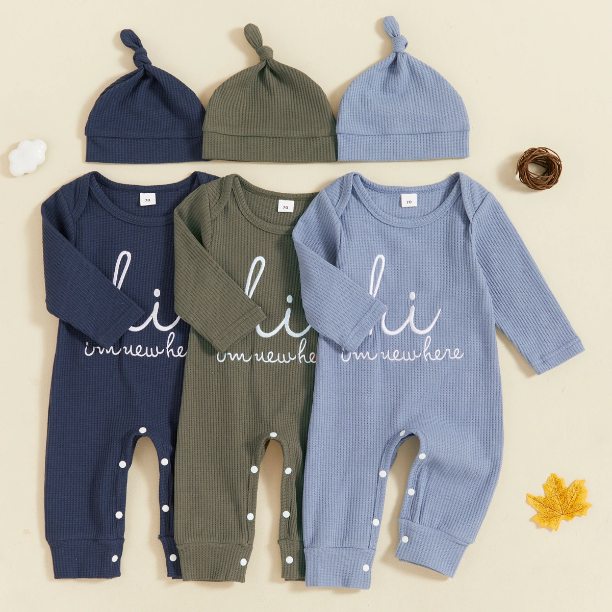 CuddleBaby – Hei, jeg er ny her – Sett med babyjumpsuit og lue