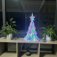 Thumbnail for CrystalGlow – Festlig og stemningsfullt – Dekorativ LED-juletre