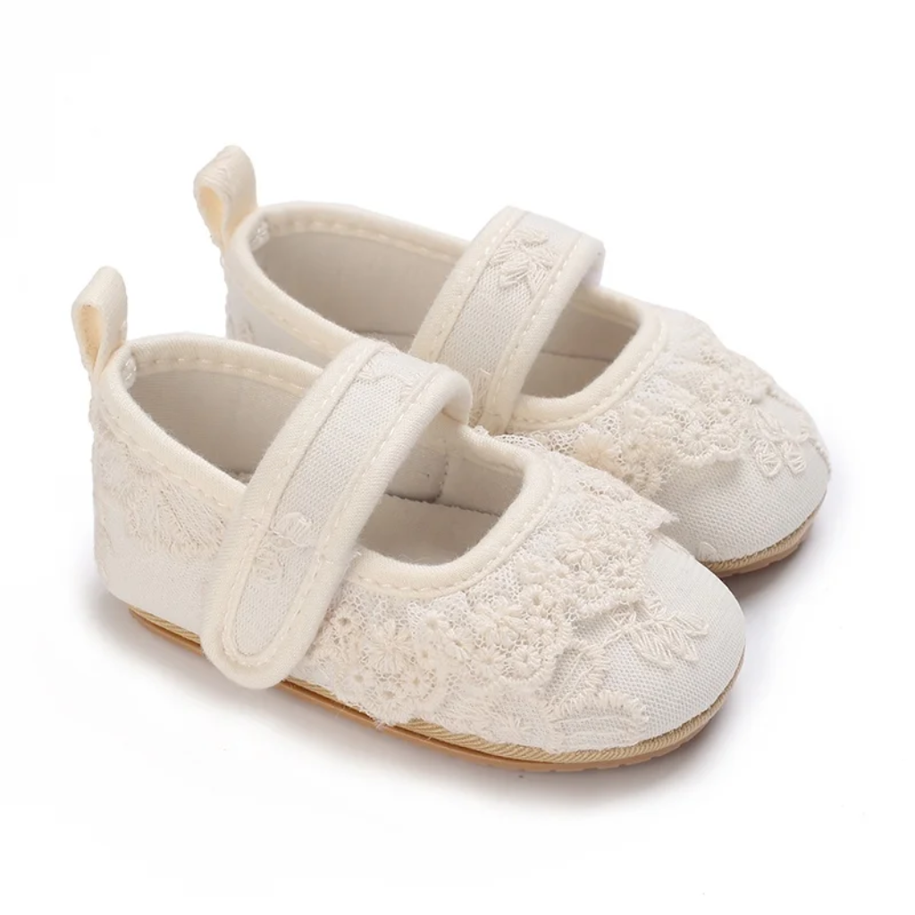 PrincessLace – Elegant og søtt – babysko med blonder og borrelås