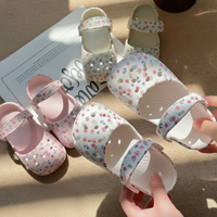 Thumbnail for FlowerFeet – Elegant og komfortabelt – Blomstersandaler