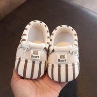 Thumbnail for TinyToes – Myke og varme – babyens første sko med stripete mønster