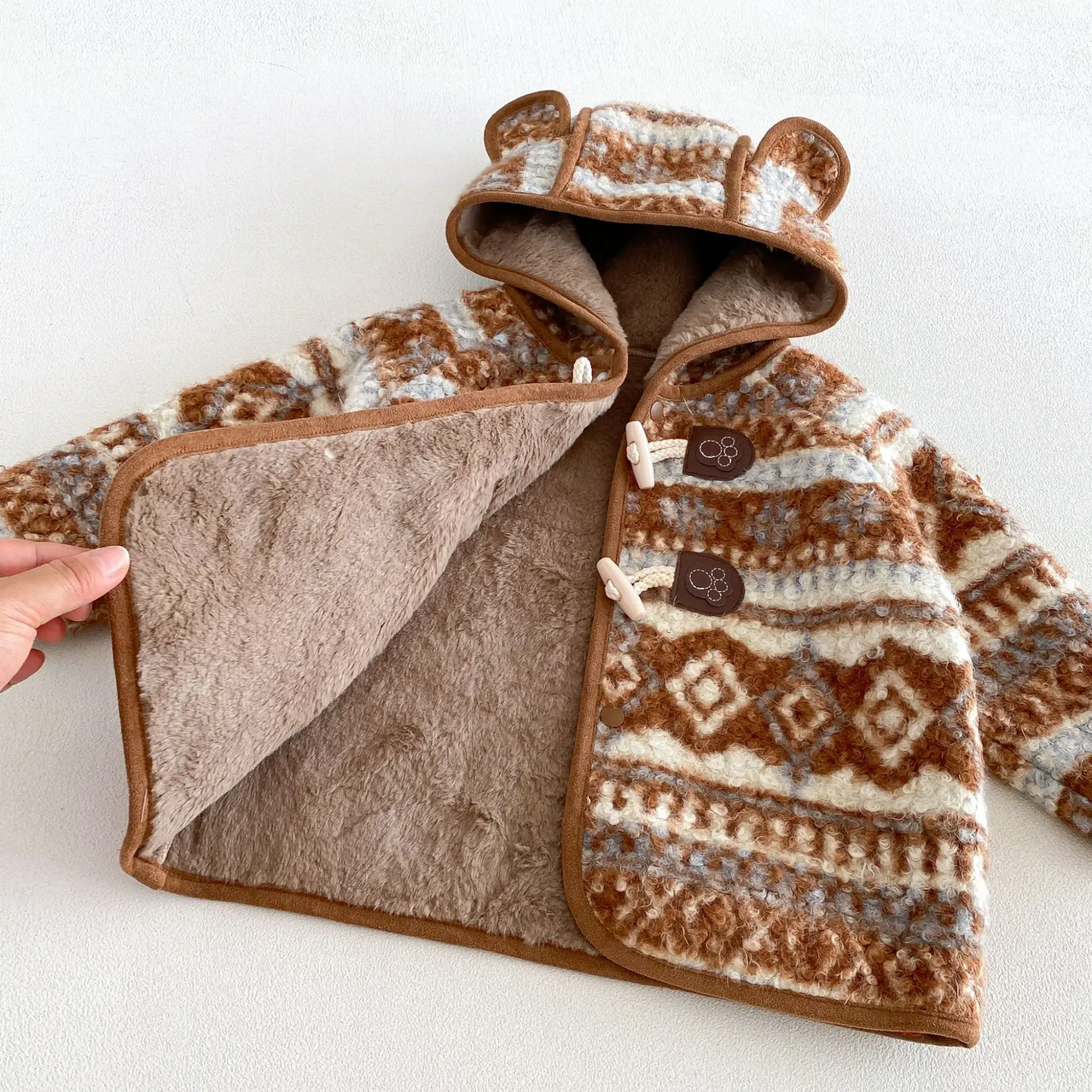LittleWarm – Koselig og stilig – Vinterjakke med Fair Isle-mønster