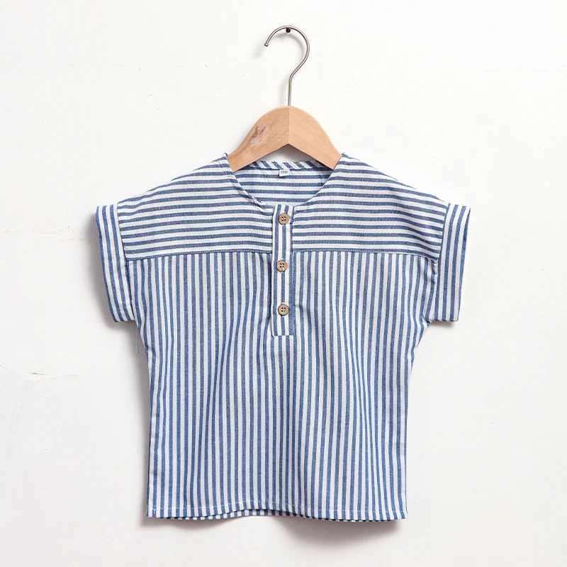 LittleClassic – Elegant og komfortabel – Linneskjorte for gutter med knappedetaljer
