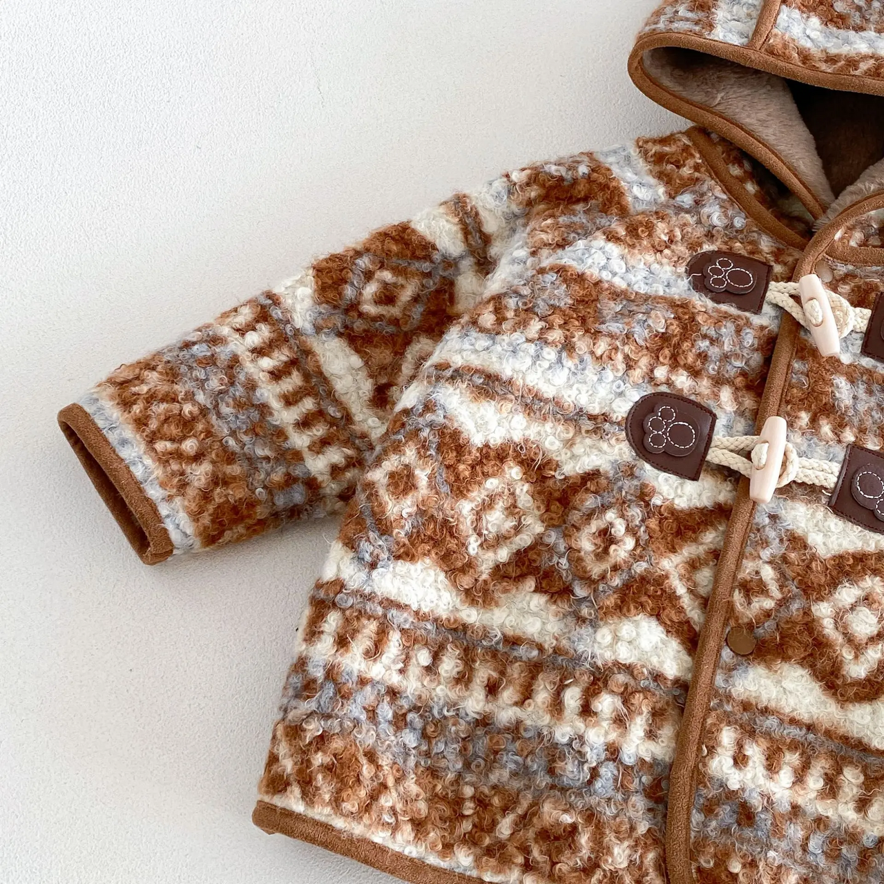 LittleWarm – Koselig og stilig – Vinterjakke med Fair Isle-mønster