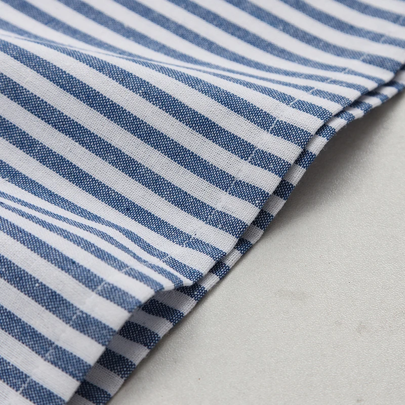 LittleClassic – Elegant og komfortabel – Linneskjorte for gutter med knappedetaljer