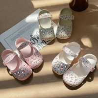 Thumbnail for FlowerFeet – Elegant og komfortabelt – Blomstersandaler
