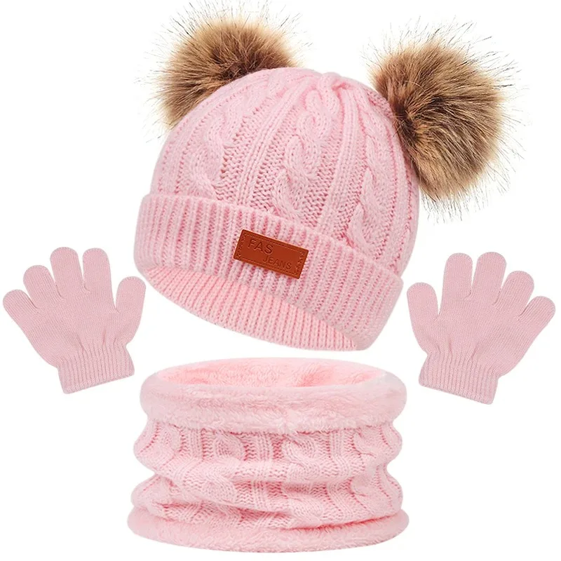 CozyPom – Varmt og mykt – Vintersett med lue, skjerf og hansker