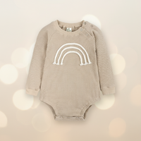 Thumbnail for SnuggleHue – Myk og behagelig – Regnbue-body til baby