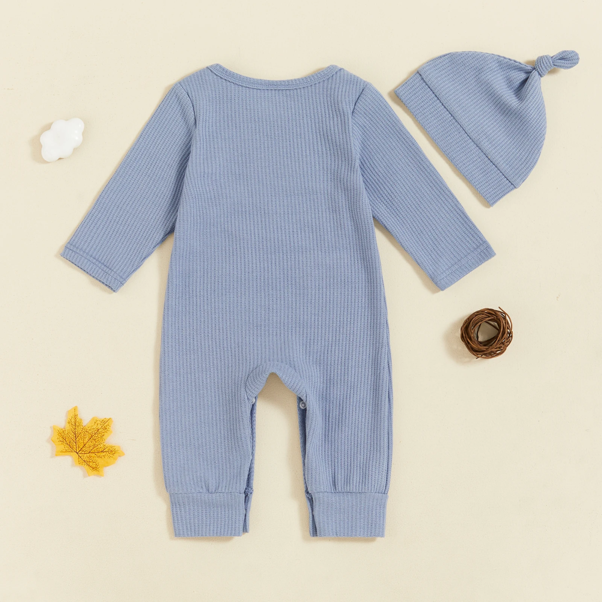 CuddleBaby – Hei, jeg er ny her – Sett med babyjumpsuit og lue