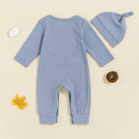 Thumbnail for CuddleBaby – Hei, jeg er ny her – Sett med babyjumpsuit og lue