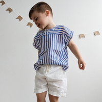 Thumbnail for LittleClassic – Elegant og komfortabel – Linneskjorte for gutter med knappedetaljer