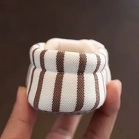Thumbnail for TinyToes – Myke og varme – babyens første sko med stripete mønster
