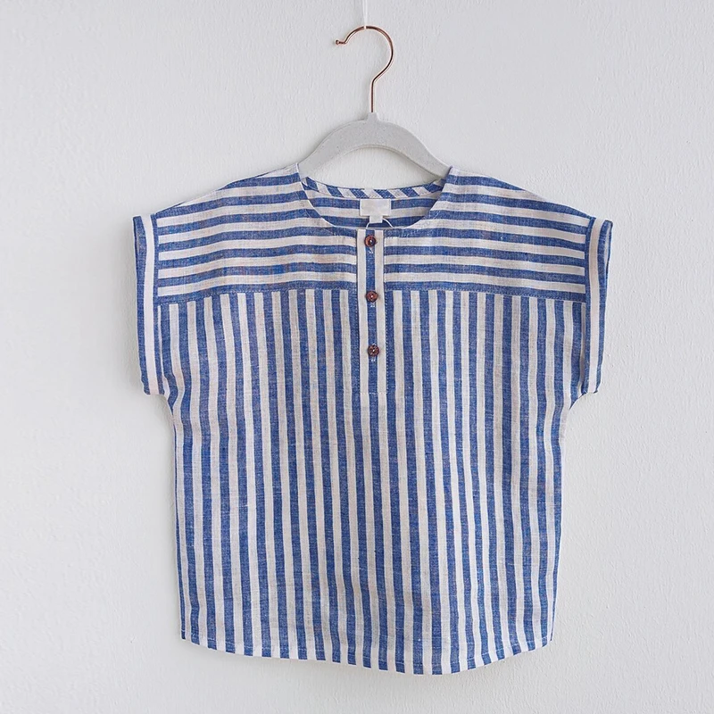 LittleClassic – Elegant og komfortabel – Linneskjorte for gutter med knappedetaljer