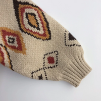 Thumbnail for LittleRetro – Varm og stilig – Strikket barnegenser med diamantmønster