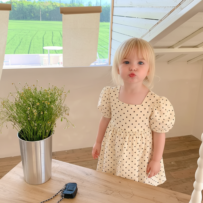 LittleTwinkle – Myk og behagelig – barnekjole med doble sløyfer
