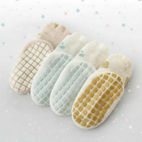 Thumbnail for Soft Grip Socks – Myke og praktiske – sklisikre babysokker