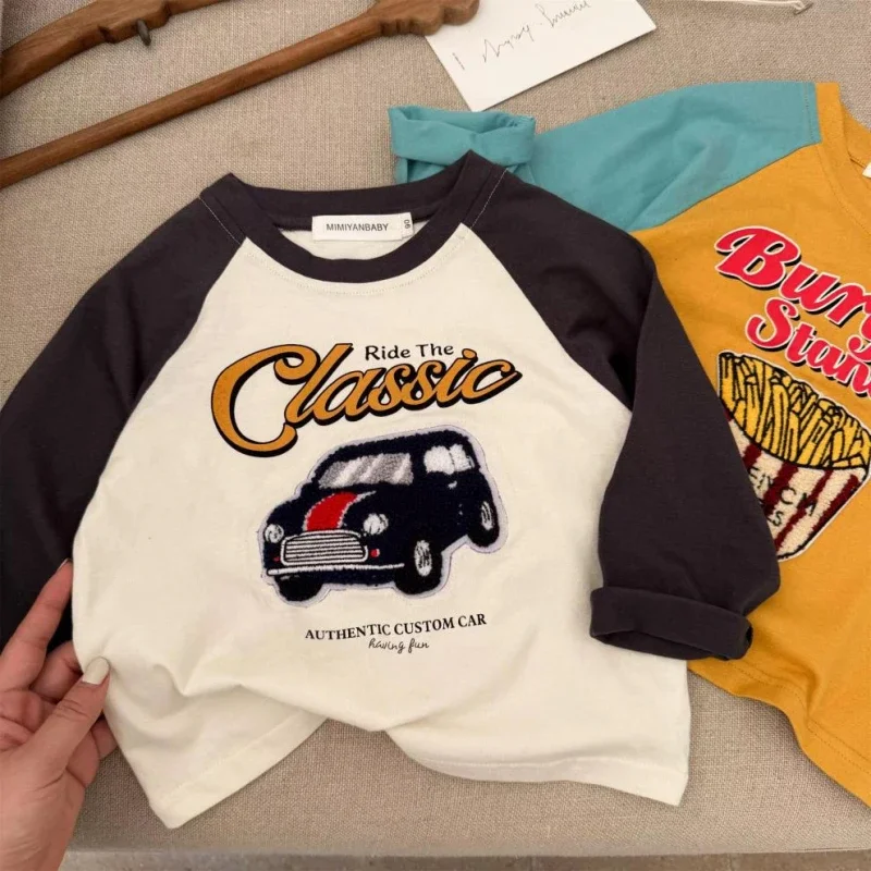 LittleRetro – Kult og trendy – Langermet barne-T-skjorte med grafisk trykk