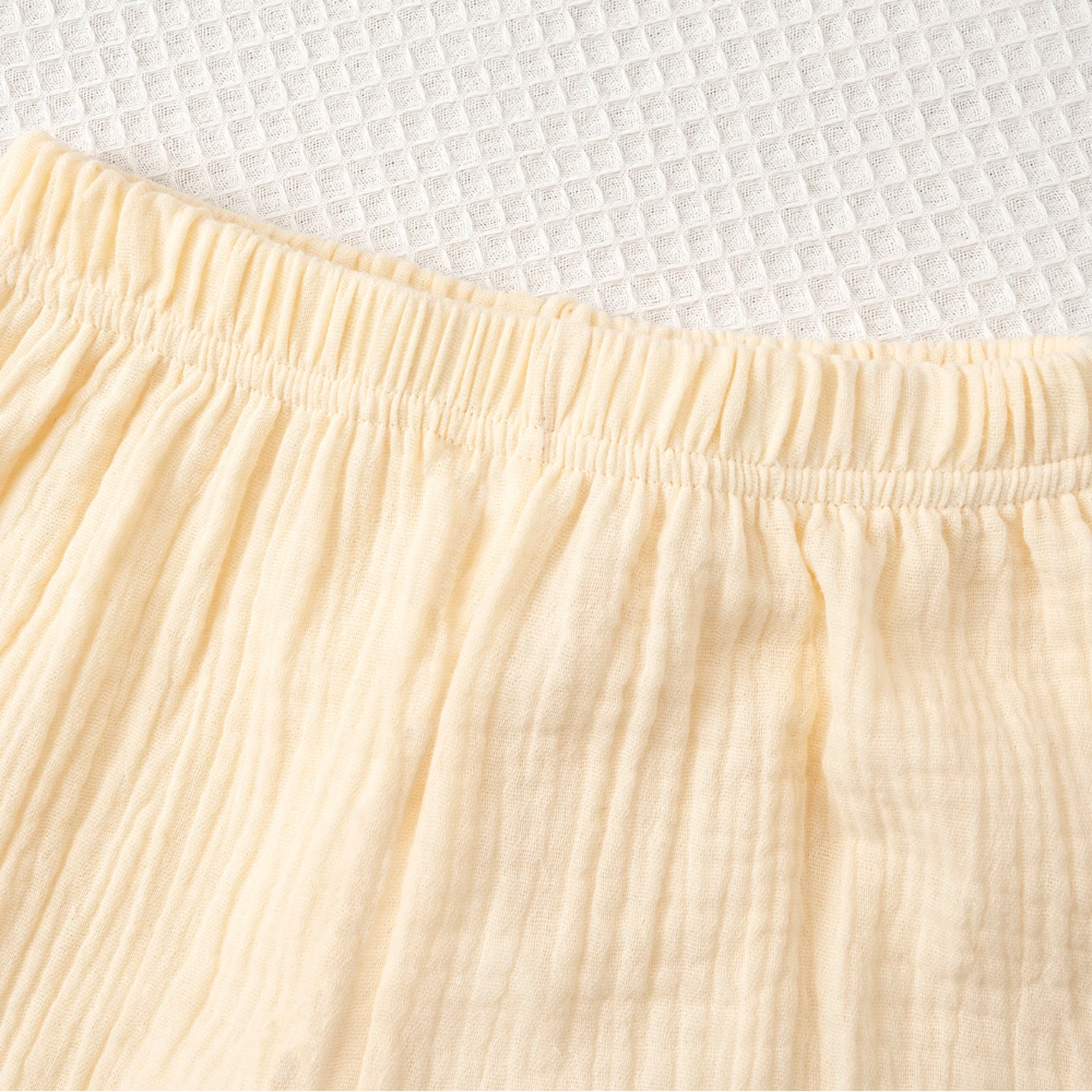 SoftCharm – Elegant og komfortabelt – Jentesett med topp med volanger og lange bukser