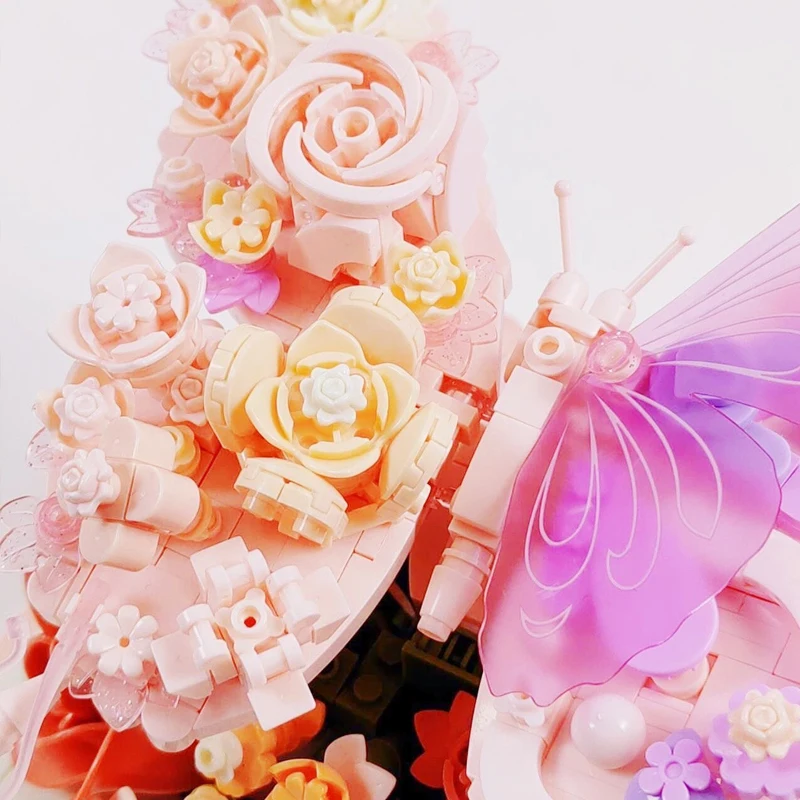 BloomBook – Romantisk og kreativt – 3D-blomsterbok med roser og sommerfugler
