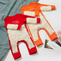 Thumbnail for TinyCleaner – Myk og praktisk – babyjumpsuit til å krype og leke i