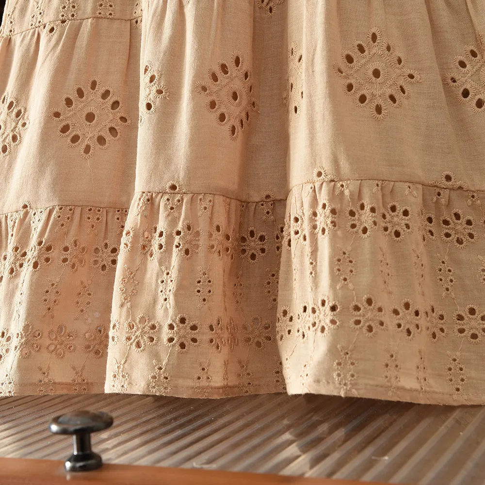 BohoBelle – Elegant og komfortabel – Kjole med broderidetaljer