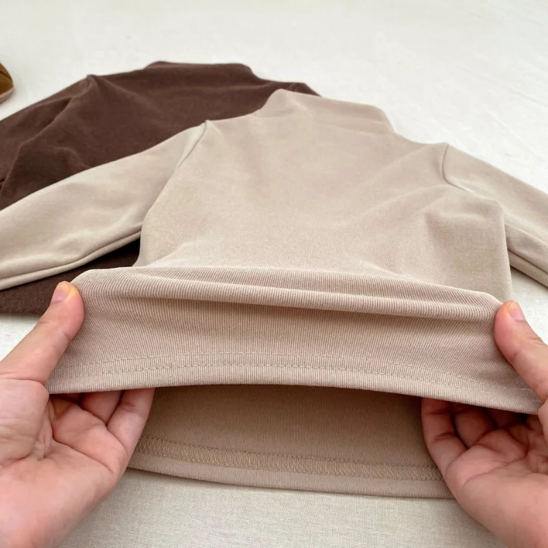 BabyBloom – Søt og behagelig – Jumpsuit med prikkete mønster
