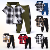 Thumbnail for Boys Checkered Outfit – Trendy og behagelig – Rutet barnesett